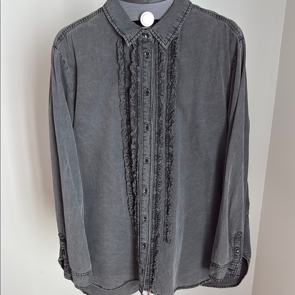 Pilcro Gray Button Down Shirt With Ruffles Size L